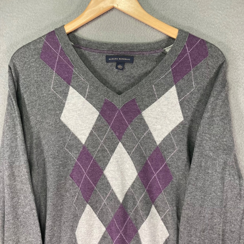 Banana Republic Men's Gray Argyle V-Neck Sweater Size L Wool Cashmere Blend‎